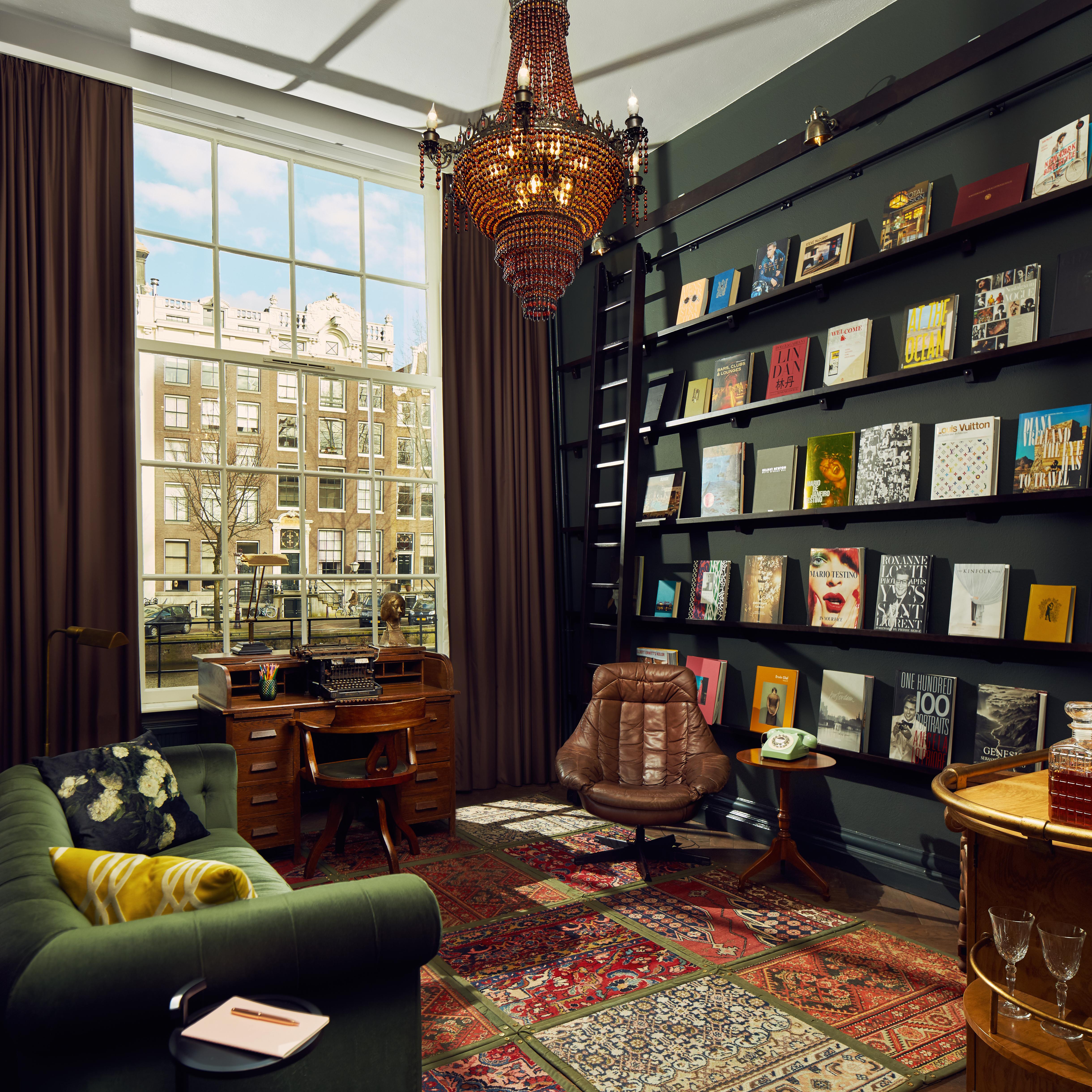 Pulitzer Amsterdam Hotel Kültér fotó The library at the London Edition
